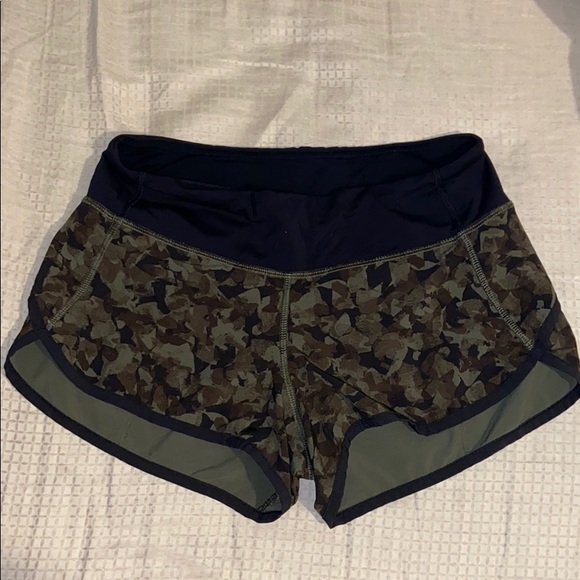 lululemon athletica Pants - Lululemon Speed Up Shorts 2.5”